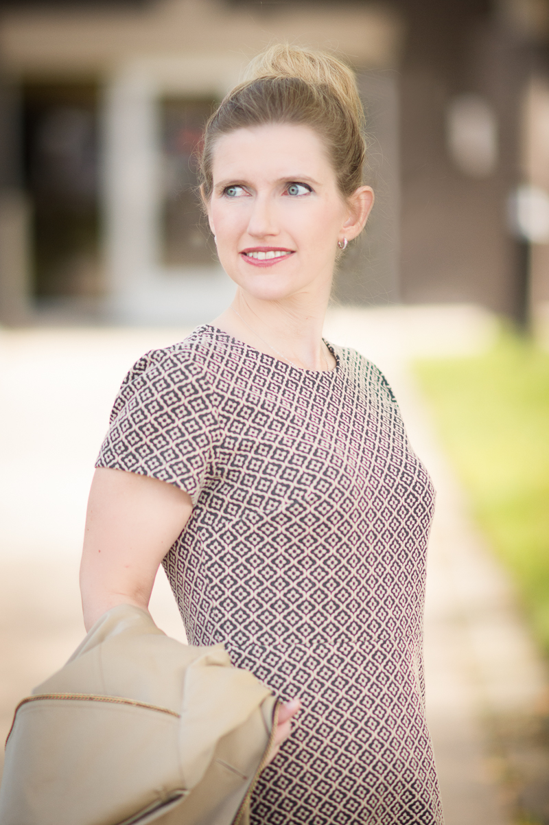 Petite Fashion and Style | Loft Tile Jacquard Flounce Dress | Burberry Trench | Click to Read More...