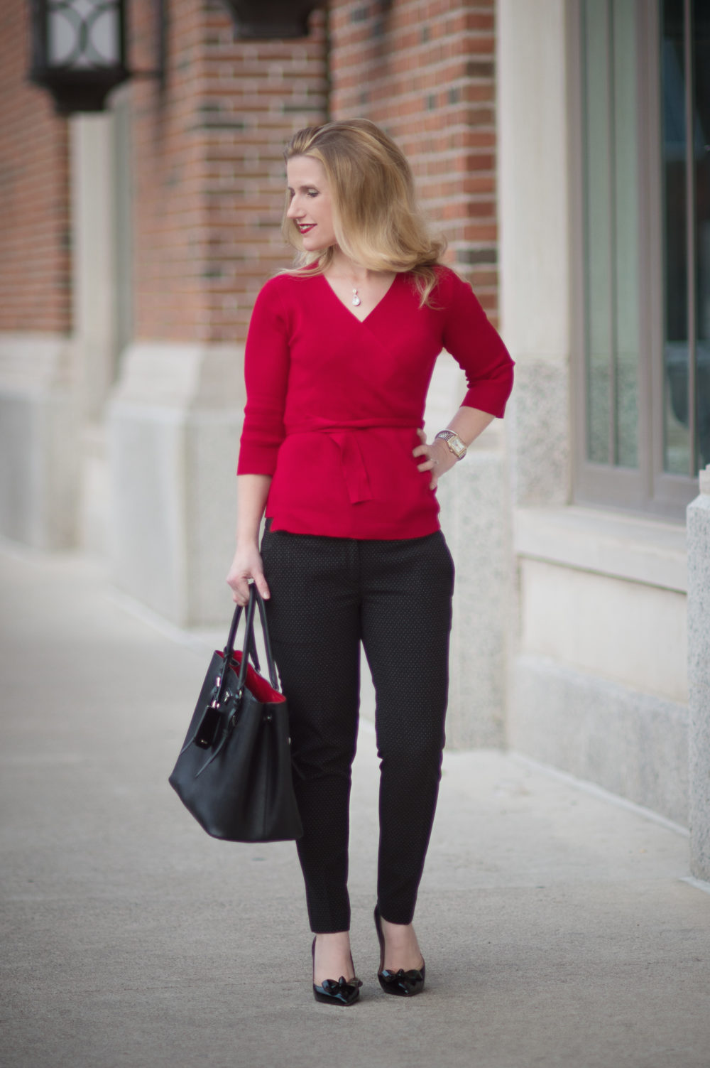 Petite Fashion and Style Blog | Petite Dressing | Petite Friendly Fashion | Click to Read More...