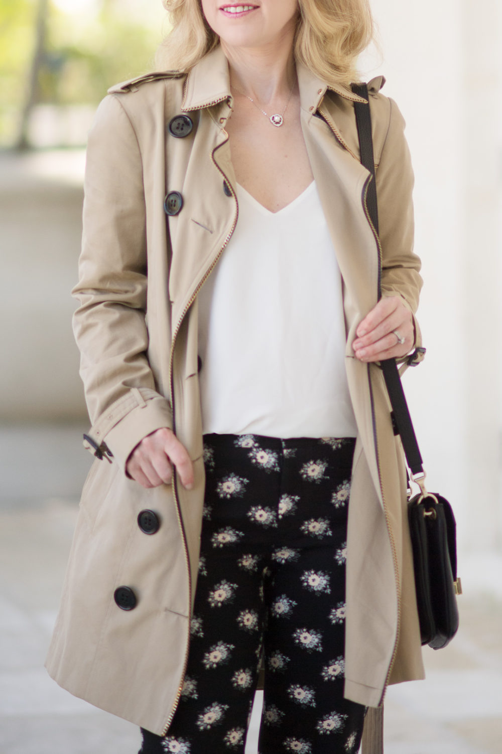 Petite Fashion and Style Blog | Fashion for Petite Women | Club Monaco Ali Crop Pant | Demellier London Mini Berlin Bag | Burberry Sandringham Trench Coat
