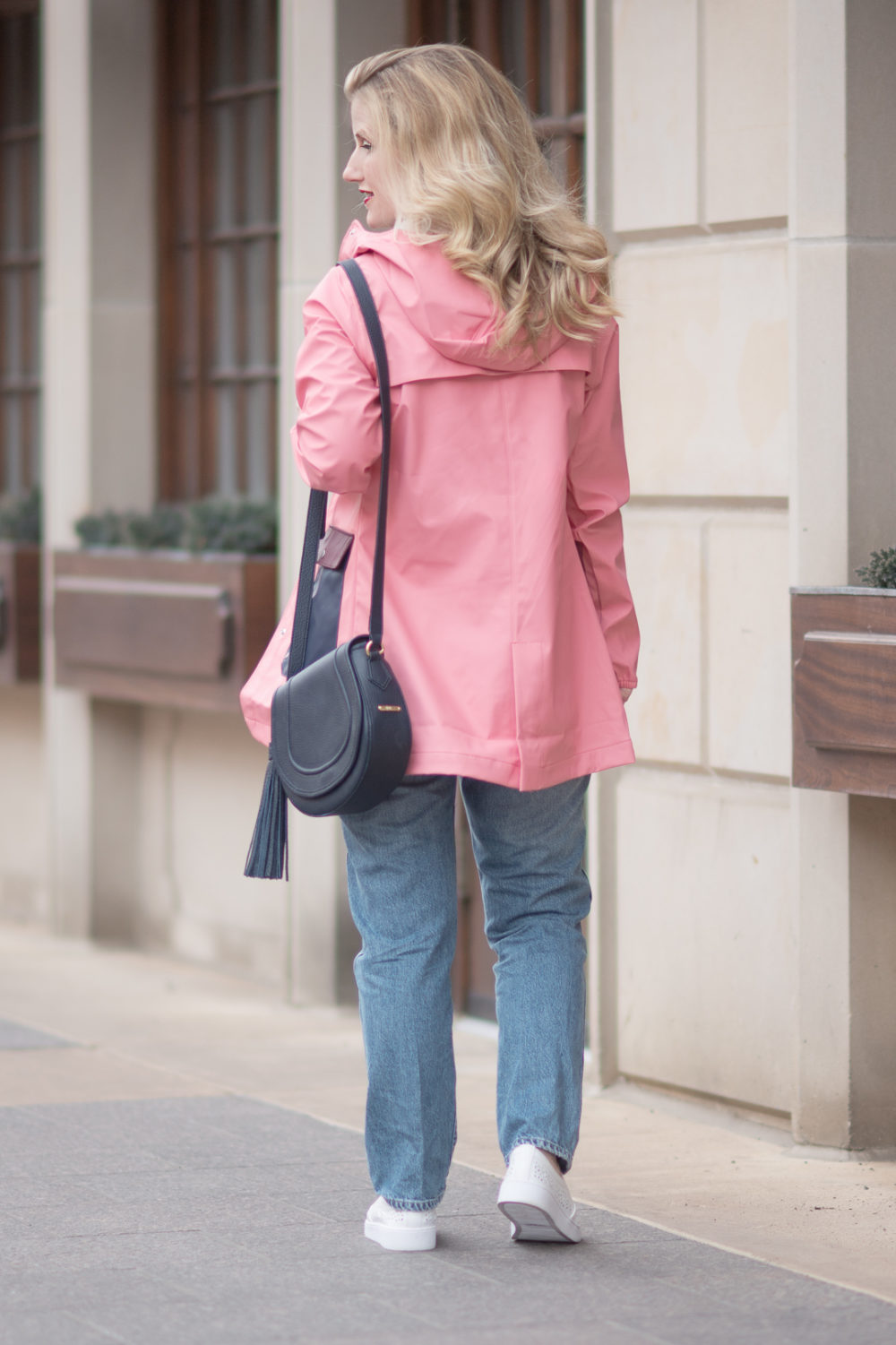 Michigan Petite Fashion and Lifestyle Blog | AG Jeans Leah Overalls | Vionic Midi Perf Shoes | GiGi New York Jenni Bag