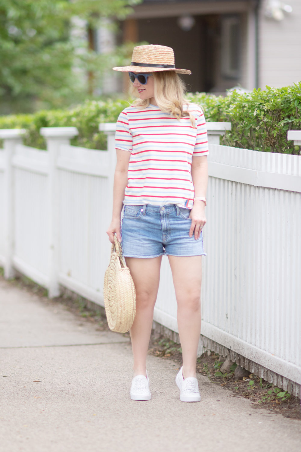 Michigan Petite Fashion and Lifestyle Blog | Fourth of July Fashions | Kule the Modern Tee