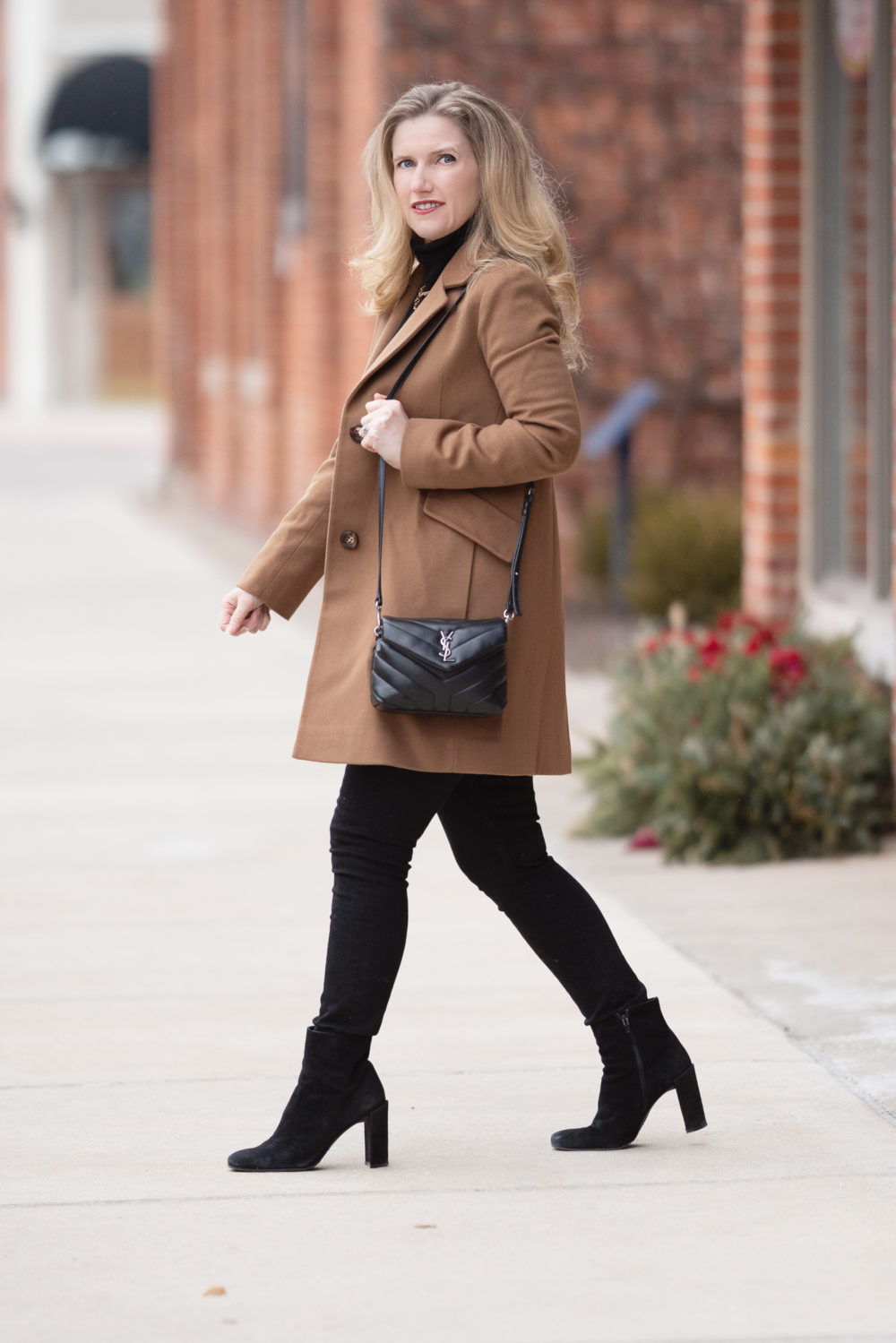 Petite Fashion Blog | Petite Style | Fleurette Notch Collar Wool Coat | Gucci Pearl Belt | Lark and Ro Cashmere Turtleneck