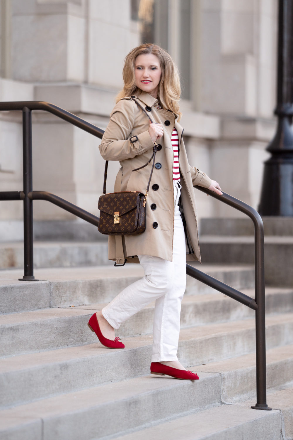 Petite Fashion Blog | MargauxNY Ballerina Flats | MargauxNY Demi Flats | Margaux NY Review | Everlane Cheeky Straight Jeans | Burberry Sandringham Trench | Louis Vuitton Pochette Mettis