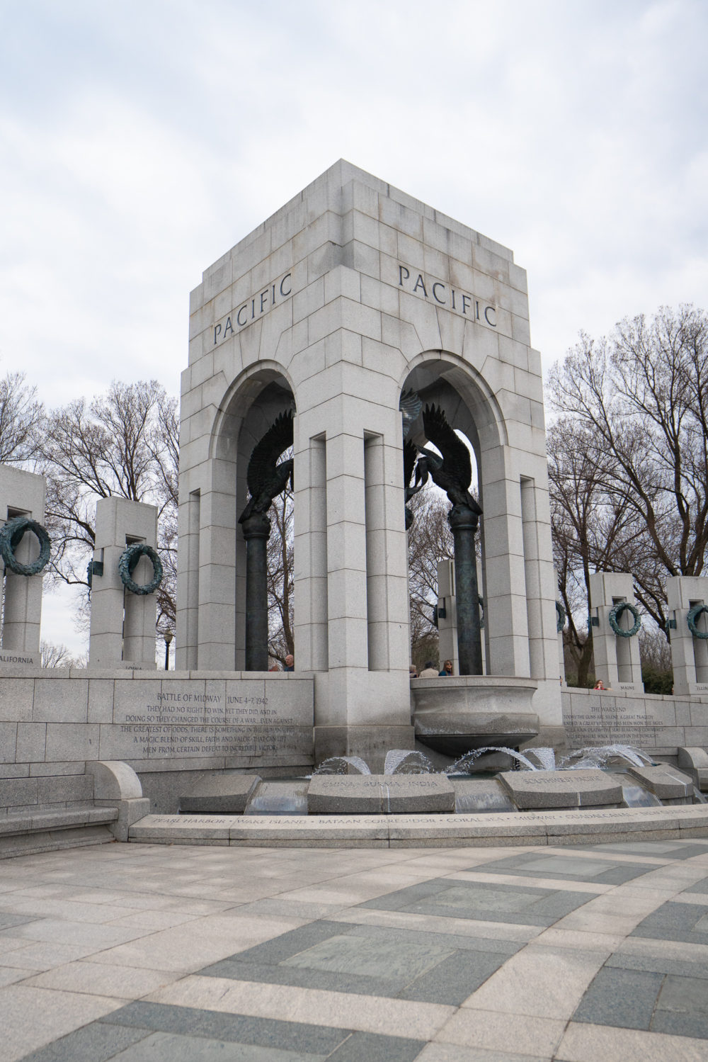 Petite Fashion Blog | Washington Monument | World War II Memorial