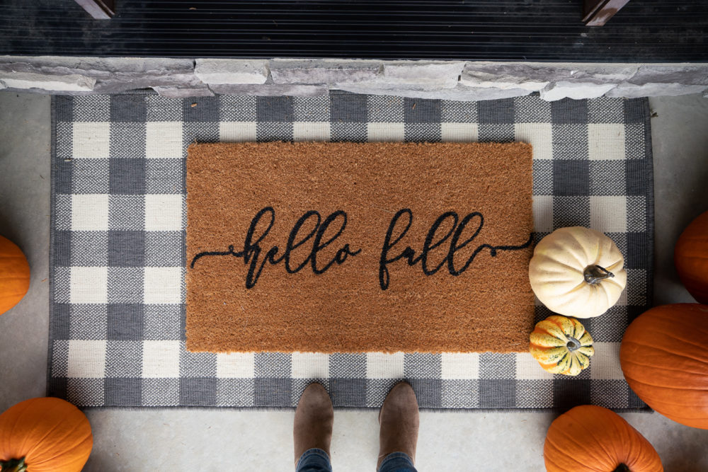 Petite Fashion Blog | Fall Home Decor | Fall Front Porch Inspiration