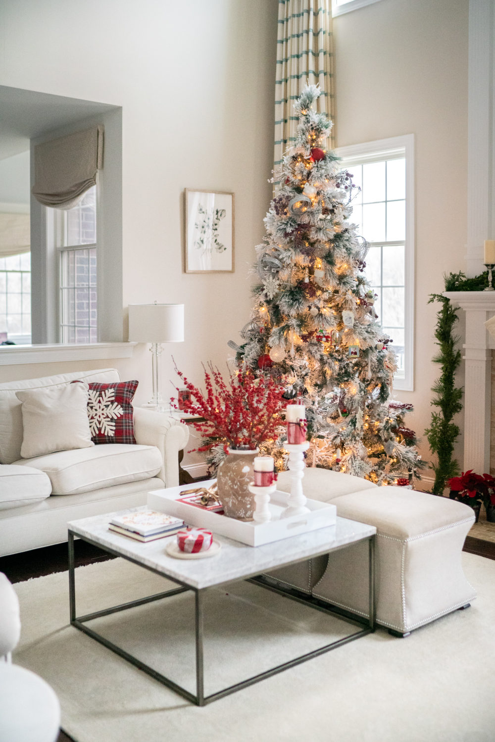 Petite Fashion Blog | Our Home for the Holidays | Flocked Christmas Tree